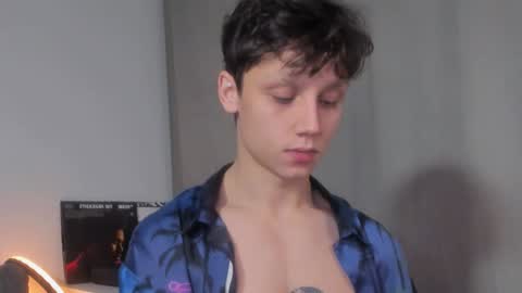 Snapshot of nicky_neal chatting on December 11, 12:44 am Nicky Neal online show from December 11, 12:44 am