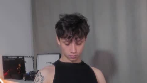 Snapshot of nicky_neal chatting on December 12, 3:43 am Nicky Neal online show from December 12, 3:43 am