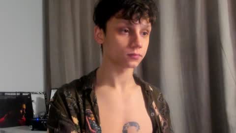 Snapshot of nicky_neal chatting on December 26, 2:44 am Nicky Neal online show from December 26, 2:44 am