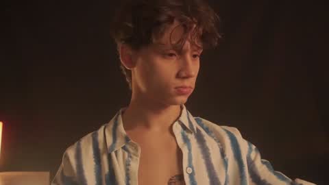 Snapshot of nicky_neal chatting on February 6, 8:34 pm Nicky Neal online show from February 6, 8:34 pm