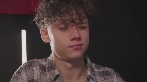 Snapshot of nicky_neal chatting on October 5, 12:42 am Nicky Neal online show from October 5, 12:42 am