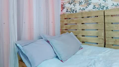 Snapshot of nicky_oli chatting on February 1, 4:33 pm nicky_oli online show from February 1, 4:33 pm