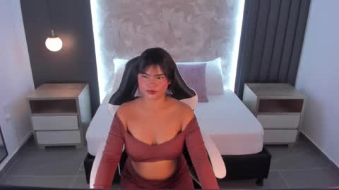 Nicky  online show from October 26, 2:50 am