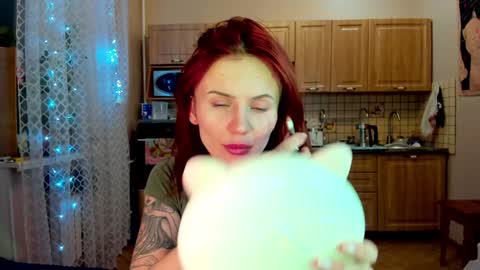 Nicky Weekends online show from December 26, 2:44 am