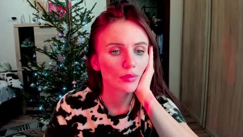 Nicky Weekends online show from January 1, 7:43 pm