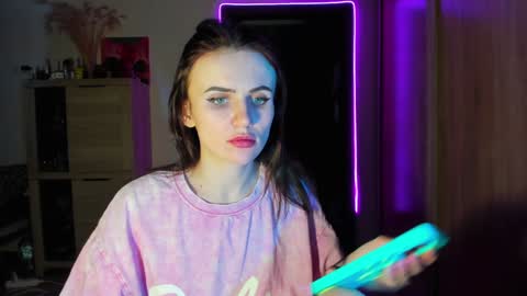 Nicky Weekends online show from January 25, 5:40 pm