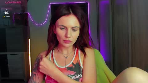 Nicky Weekends online show from September 19, 2:57 am