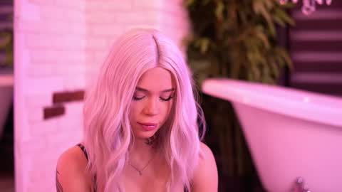 Nicky online show from March 1, 7:16 pm