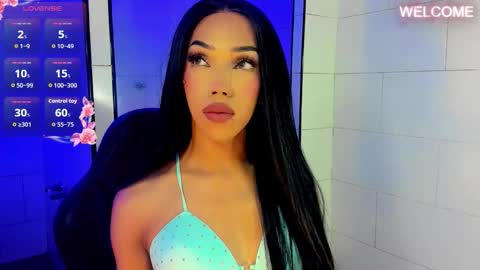 Snapshot of nickynoa chatting on October 30, 3:08 am Nicky online show from October 30, 3:08 am