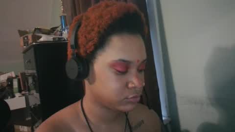 nickythehawtie online show from February 18, 6:37 pm