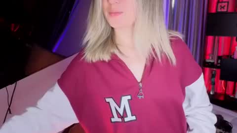 Nicky online show from June 24, 9:25 pm