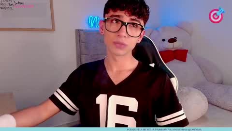 Snapshot of nico_prince chatting on April 19, 8:11 pm nico online show from April 19, 8:11 pm