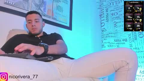 Snapshot of nico_rivera chatting on November 26, 2:12 am Nicolas online show from November 26, 2:12 am