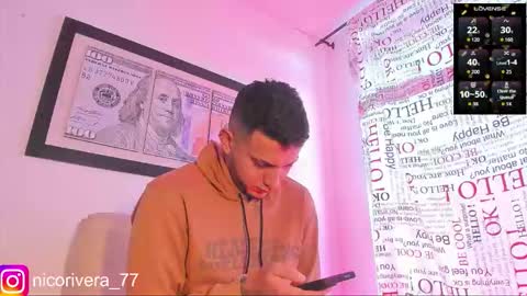 Snapshot of nico_rivera chatting on December 1, 12:10 pm Nicolas online show from December 1, 12:10 pm