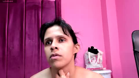 nicohillx online show from July 10, 8:33 pm