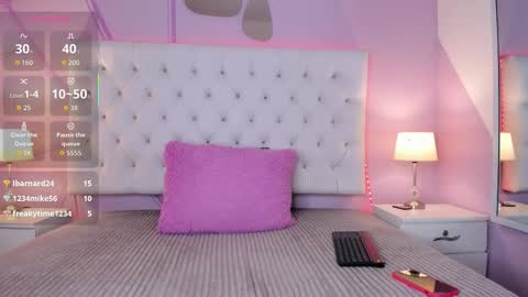 Nicol  online show from November 20, 4:34 am