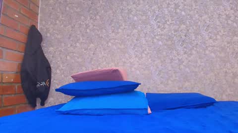 Snapshot of nicol_ferrer chatting on January 18, 7:15 pm Nicol online show from January 18, 7:15 pm