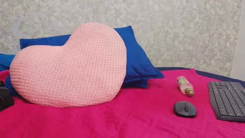 Snapshot of nicol_ferrer chatting on March 3, 10:20 pm Nicol online show from March 3, 10:20 pm