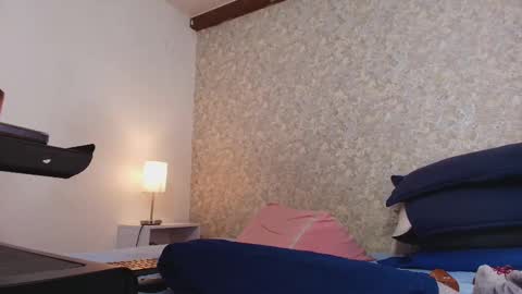 Snapshot of nicol_ferrer chatting on September 20, 7:26 pm Nicol online show from September 20, 7:26 pm