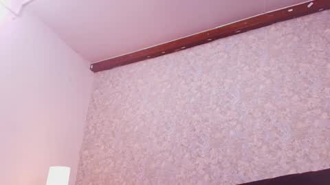 Snapshot of nicol_ferrer chatting on September 28, 7:08 pm Nicol online show from September 28, 7:08 pm