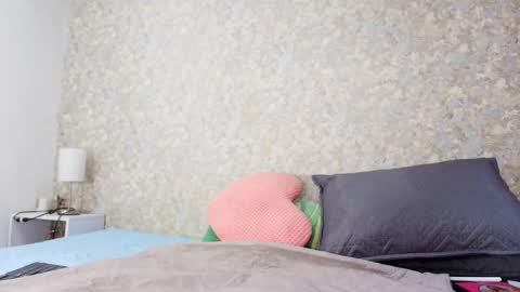 Snapshot of nicol_ferrer chatting on October 6, 7:22 pm Nicol online show from October 6, 7:22 pm