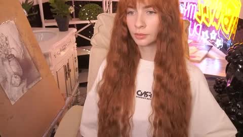 Snapshot of nicol_moonn chatting on April 2, 3:09 pm Nicol Moonn online show from April 2, 3:09 pm