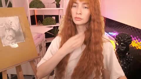 Snapshot of nicol_moonn chatting on April 3, 7:56 pm Nicol Moonn online show from April 3, 7:56 pm