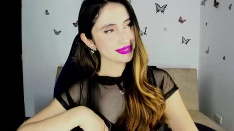 Snapshot of nicol_swift_ chatting on January 13, 2:50 am Nicol online show from January 13, 2:50 am