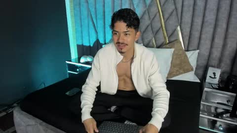 Nicolai online show from April 25, 12:30 pm