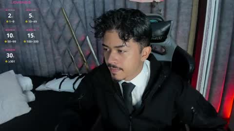 Snapshot of nicolaikarav chatting on May 2, 11:59 am Nicolai online show from May 2, 11:59 am