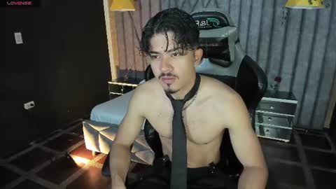 Snapshot of nicolaikarav chatting on June 21, 12:19 pm Nicolai online show from June 21, 12:19 pm