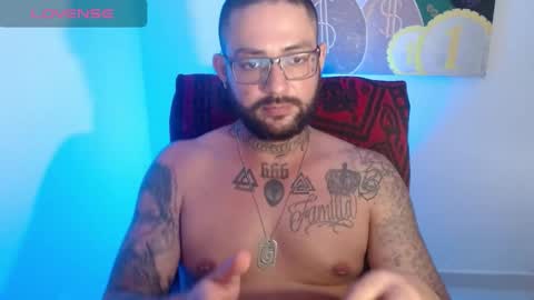 nicolas online show from February 22, 6:39 am