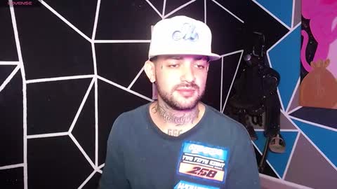 nicolas online show from November 5, 7:03 pm