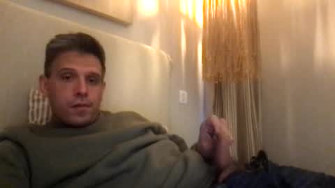 nicolaspercha online show from April 29, 9:43 pm