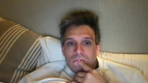 nicolaspercha online show from May 25, 7:25 am