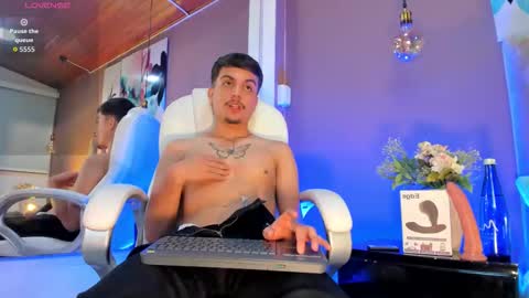 Nicolas Rey online show from November 26, 5:19 am