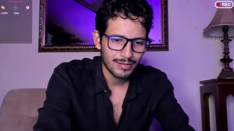 Snapshot of nicolasrodrii chatting on December 13, 11:43 pm nicolasrodrii online show from December 13, 11:43 pm