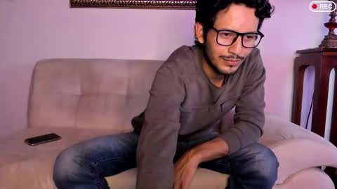 Snapshot of nicolasrodrii chatting on December 16, 10:37 pm nicolasrodrii online show from December 16, 10:37 pm