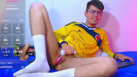 Snapshot of nicolatinboy chatting on June 19, 4:55 pm NicoLatinBoy online show from June 19, 4:55 pm