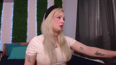 Nicole online show from September 26, 11:58 am