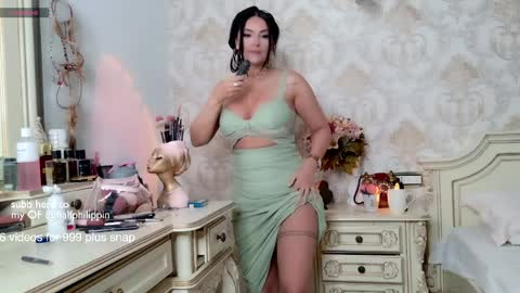 nicole online show from March 25, 8:04 pm