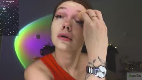 Snapshot of nicole_broown chatting on December 18, 8:59 pm Nicole online show from December 18, 8:59 pm