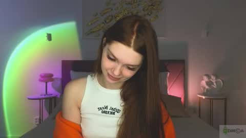 Snapshot of nicole_broown chatting on February 10, 9:08 pm Nicole online show from February 10, 9:08 pm