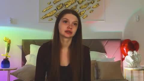 Snapshot of nicole_broown chatting on March 12, 9:21 pm Nicole online show from March 12, 9:21 pm