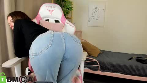 GMT7TueWedThSu 0300am-0900am. Sa 1000am-0400pm online show from October 26, 8:04 pm