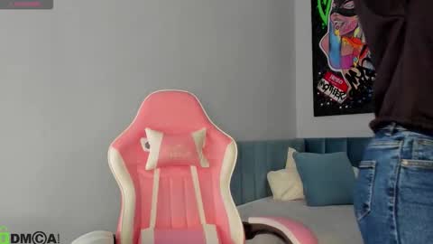 GMT7TueWedThSu 0300am-0900am. Sa 1000am-0400pm online show from December 15, 12:04 am