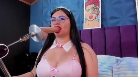 Nicole online show from July 9, 2:59 am