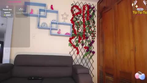 Snapshot of nicole_santana_ chatting on March 11, 6:21 am Nicole Santana online show from March 11, 6:21 am