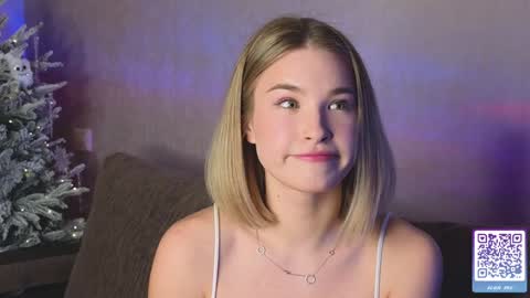 Snapshot of nicole_w00 chatting on January 8, 5:05 pm Nicole online show from January 8, 5:05 pm