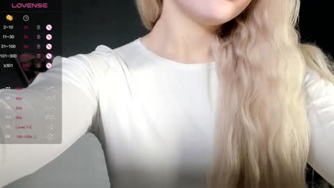 Mary online show from December 17, 10:43 pm